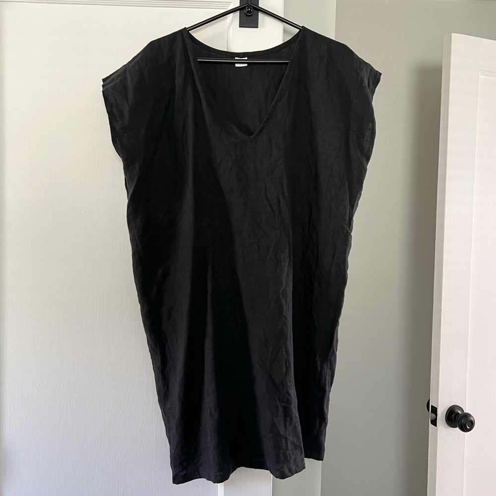 Frond deep V linen dress with pockets